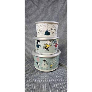 Set of 3 Tupperware Peanuts in the Snow Holiday Canisters Nesting Snoopy 2019